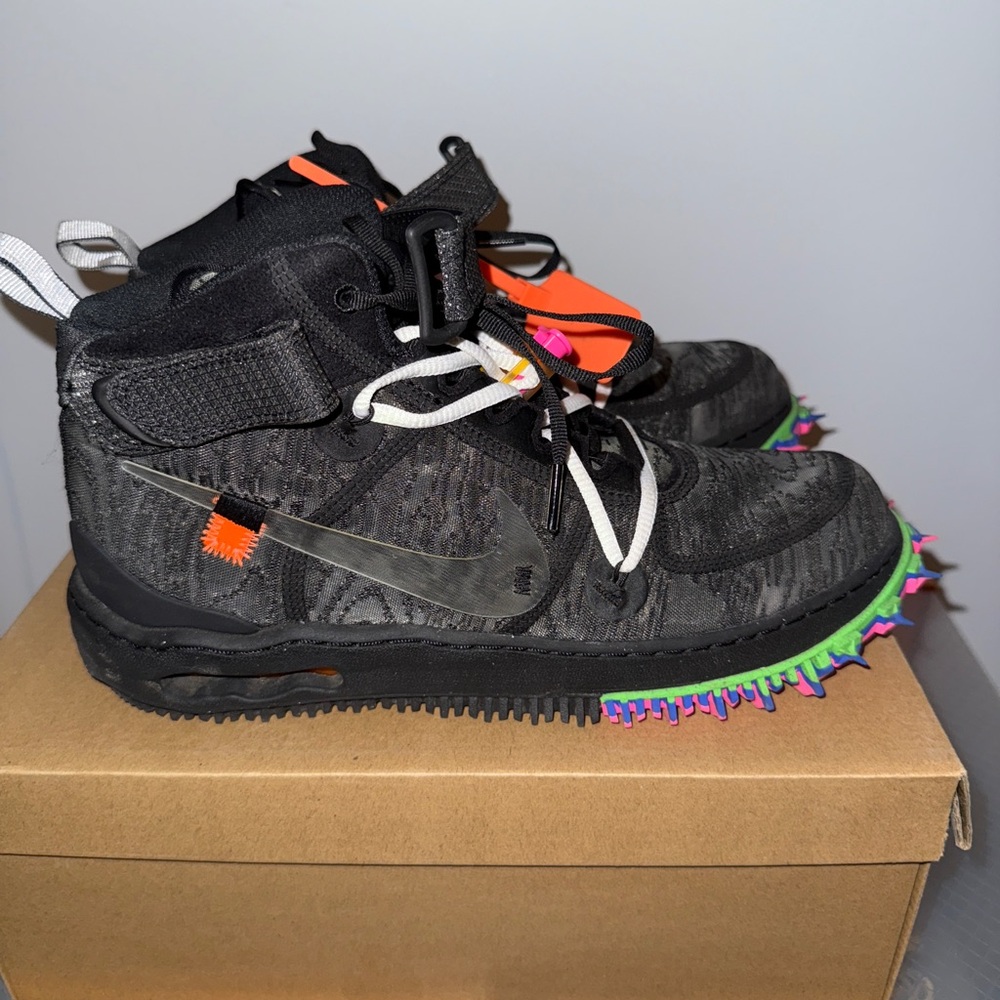 2022 Off White Air Force 1 Mid “Black” - Picture 3 of 8